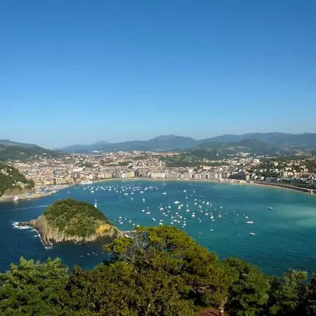 Belle View, Modern Apt With View Wifi. * San Sebastian
